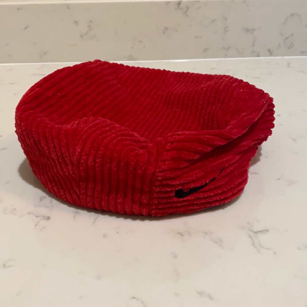 90s style Nike Cabbie Hat